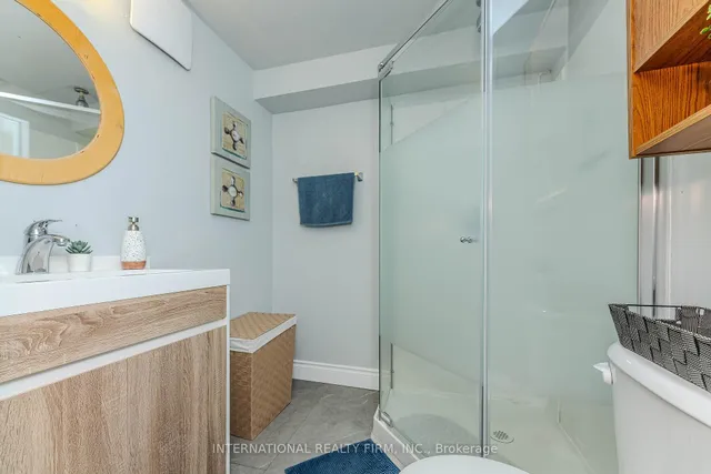 Additional image 39 of 1291 Consort Cres