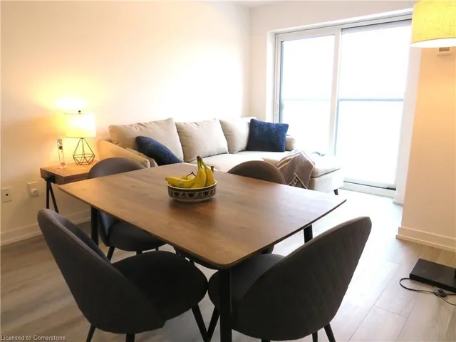 Additional image 10 of 470 Dundas St Unit 305