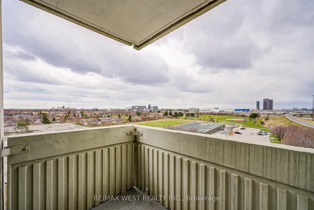 Additional image 41 of 150 Neptune Dr Unit 906