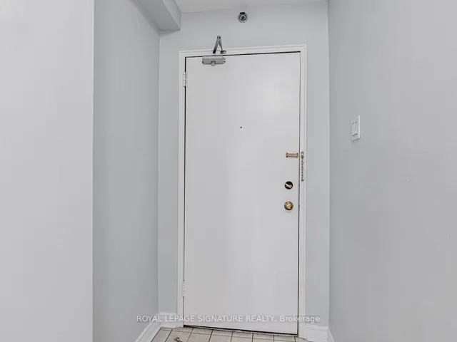 Additional image 4 of 740 Eglinton Ave Unit 206