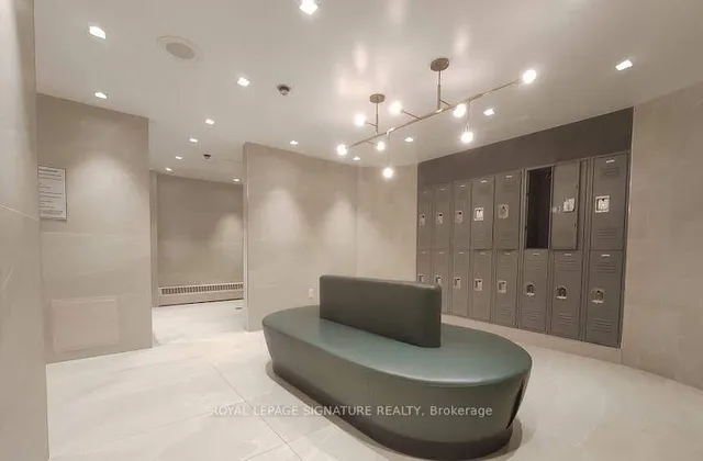 Additional image 32 of 18 Hollywood Ave Unit 206