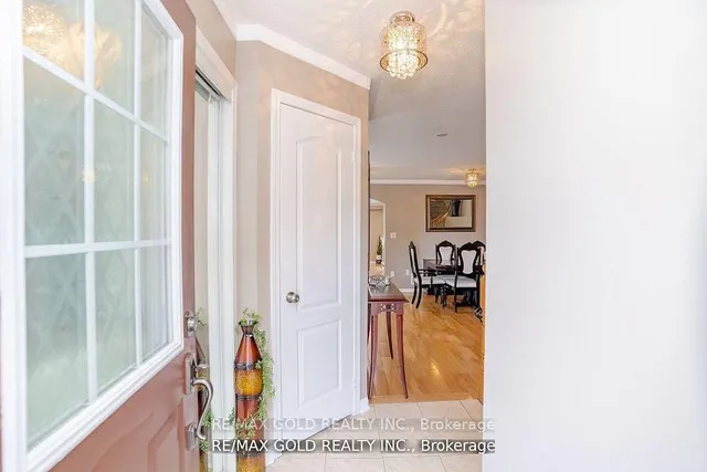 Additional image 3 of 34 Jingle Cres