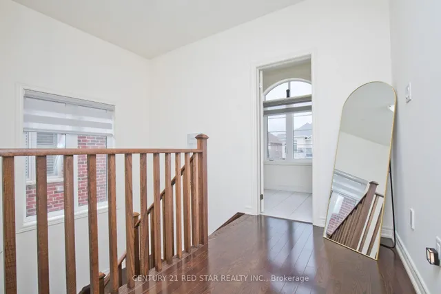 Additional image 15 of 633 Brisdale Dr