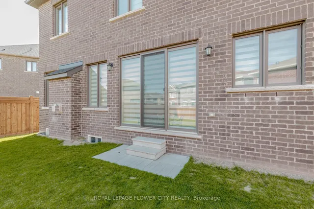 Additional image 40 of 1371 Lobelia Cres