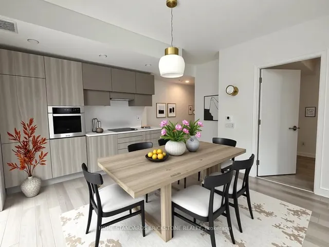 Additional image 7 of 39 Roehampton Ave Unit 609