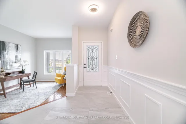 Additional image 5 of 1046 Holdsworth Cres
