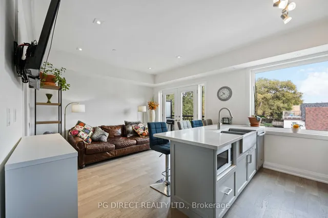 Additional image 3 of 100 Coxwell Ave Unit 18