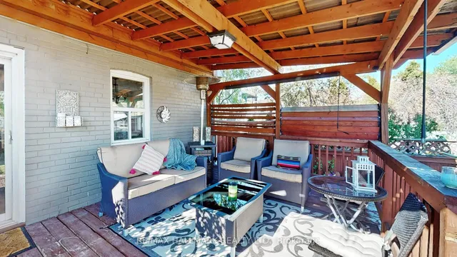 Additional image 33 of 41 MacDonald St St