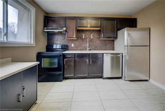 Additional image 16 of 36-60 Elmsdale Dr