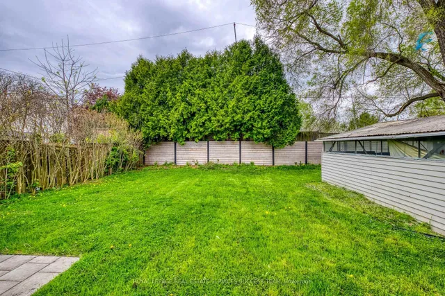 Additional image 39 of 706 West 5th St