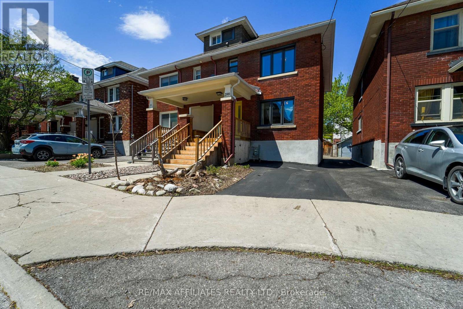 299 FLORA STREET|Ottawa, Ontario K1R5S1