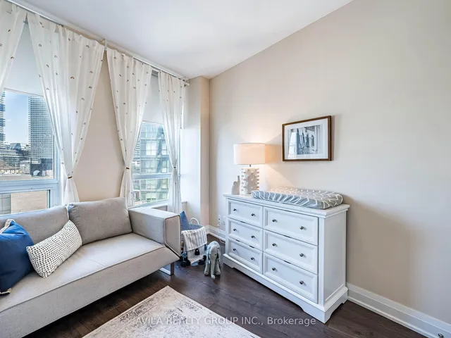 Additional image 32 of 36 Park Lawn Rd Unit 410