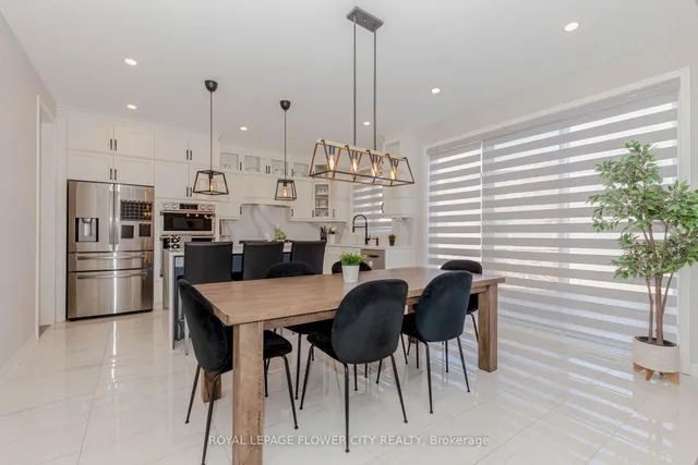 Additional image 12 of 1371 Lobelia Cres