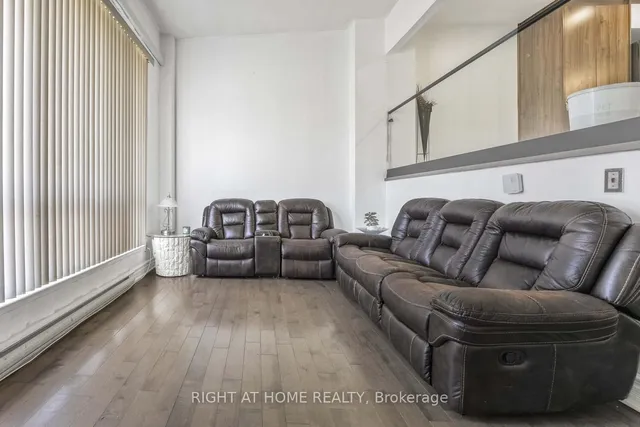 Additional image 3 of 35 Darras Crt