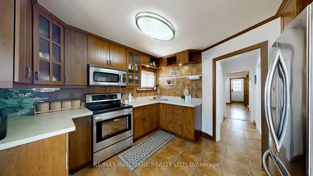 Additional image 15 of 41 MacDonald St St