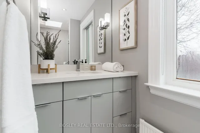 Additional image 18 of 42 Logan Ave