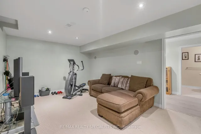 Additional image 32 of 65 Somerset Dr