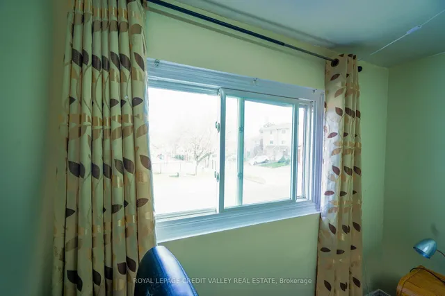 Additional image 29 of 8 Sandringham Crt