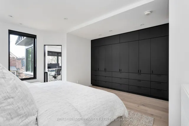 Additional image 19 of 59 Fuller Ave