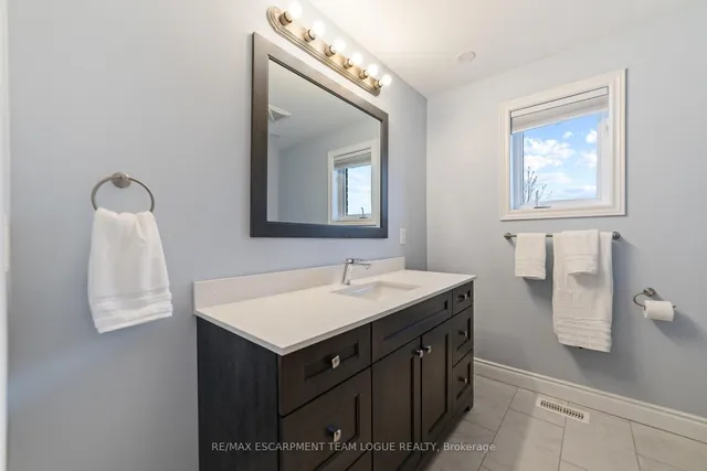 Additional image 33 of 2108 DALECROFT Cres