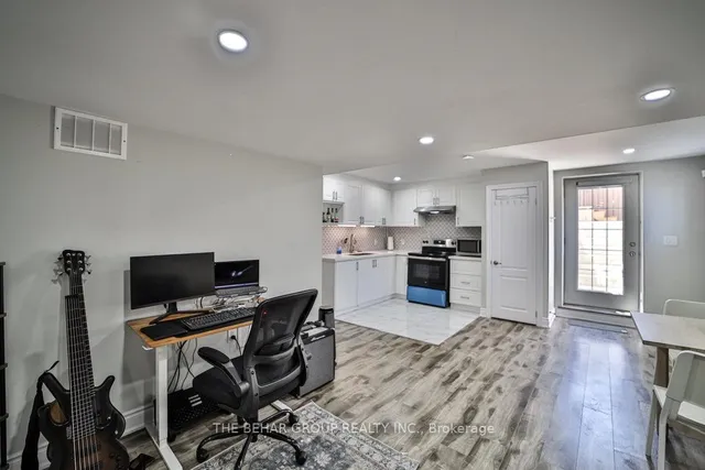 Additional image 39 of 37 Young Dr