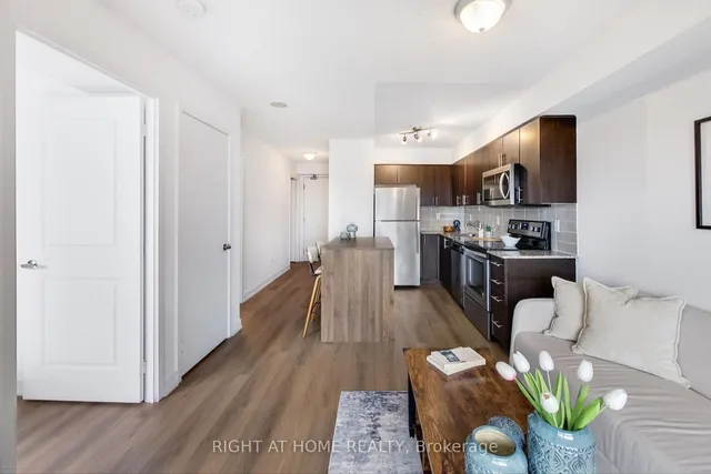 Additional image 6 of 1420 Dupont St Unit 708