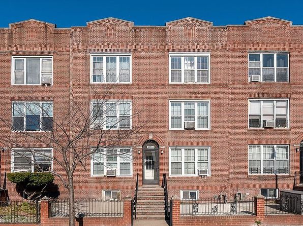 28-14 47th St #1, Astoria, NY 11103