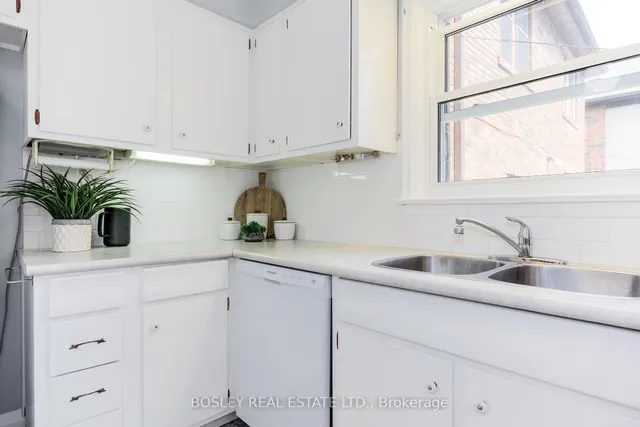 Additional image 14 of 265 Chaplin Cres