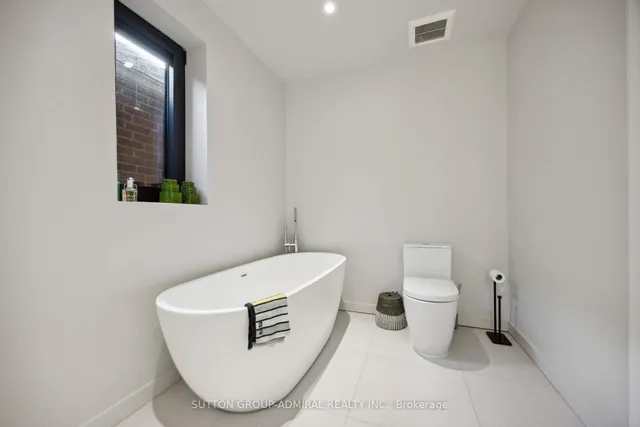 Additional image 22 of 427 Annette St