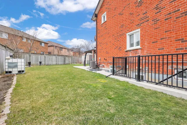 Additional image 42 of 142 Sahara Tr