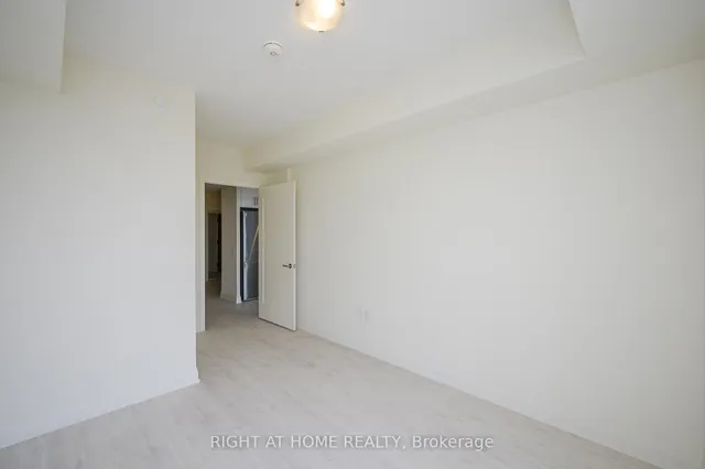 Additional image 16 of 509 Dundas St Unit 605