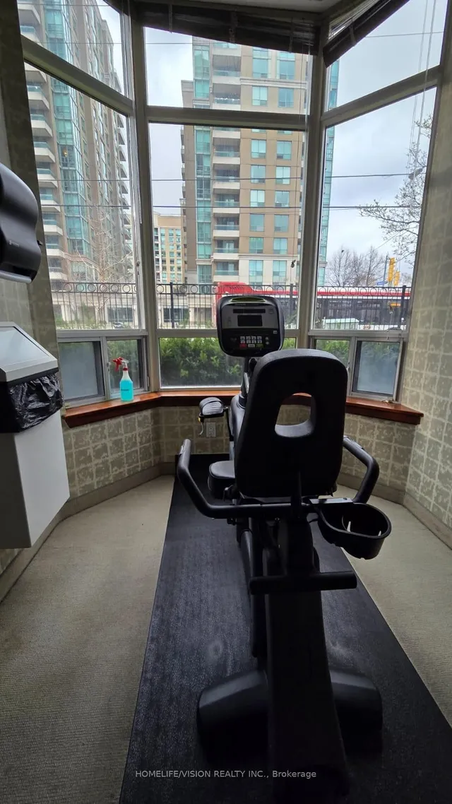 Additional image 19 of 35 Finch Ave Unit 703