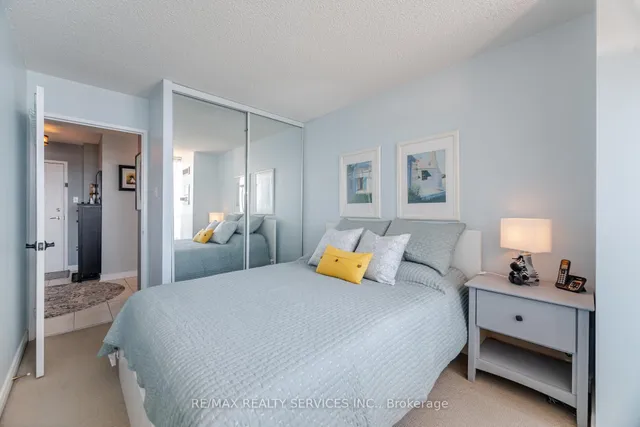 Additional image 31 of 12 Laurelcrest St Unit 1213