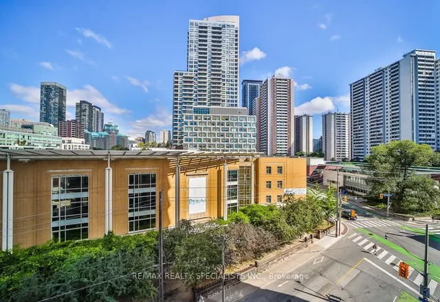 Additional image 23 of 159 WELLESLEY St Unit 404