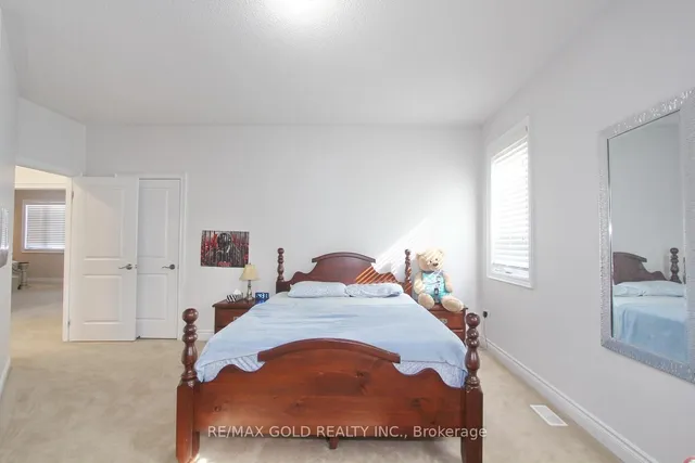 Additional image 24 of 14 Ladbrook Cres