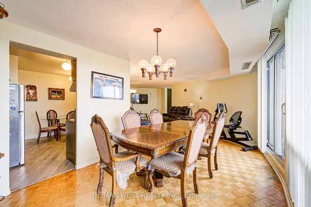 Additional image 19 of 150 Neptune Dr Unit 906