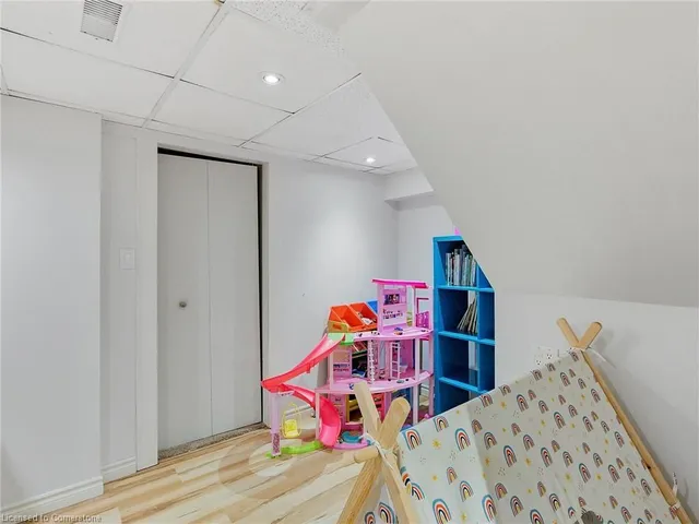 Additional image 42 of 173 Napoli Crt