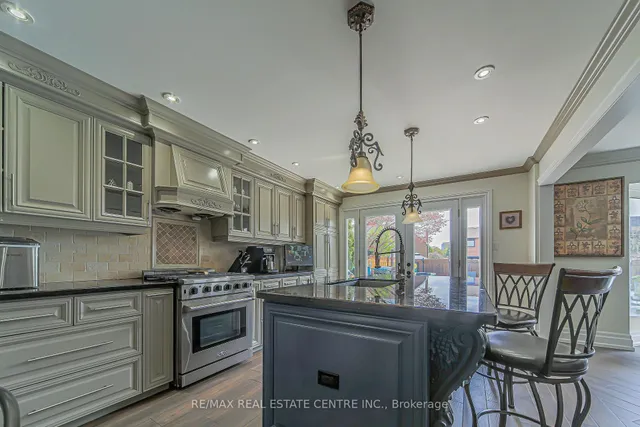 Additional image 19 of 29 Linden Cres