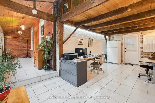 Additional image 24 of 2577 Kennedy Rd