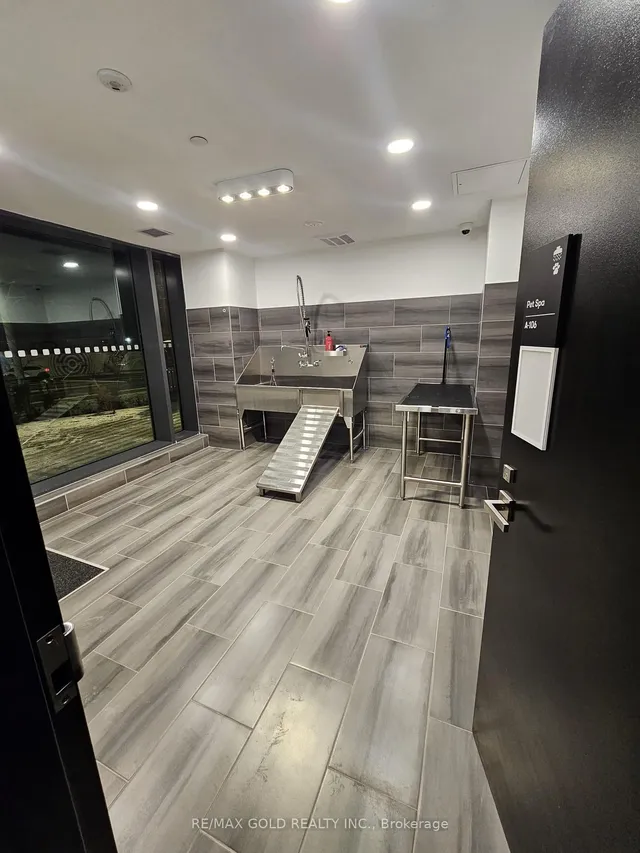 Additional image 42 of 15 Wellington St Unit 2905