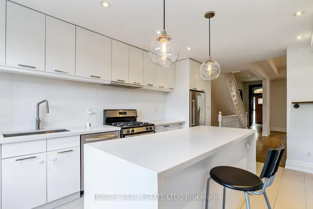 Additional image 13 of 520 Manning Ave