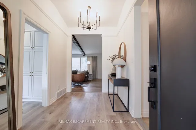 Additional image 2 of 146 Birett Dr