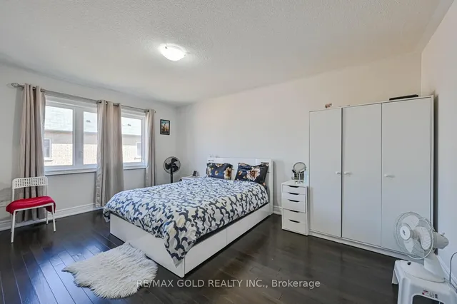 Additional image 26 of 27 Enclave Tr
