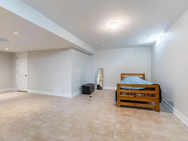 Additional image 34 of 455 Apache Crt Unit 62