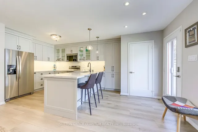 Additional image 12 of 215 ROXTON Rd