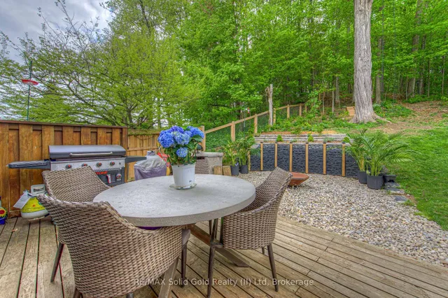 Additional image 47 of 57 Royal Orchard Dr