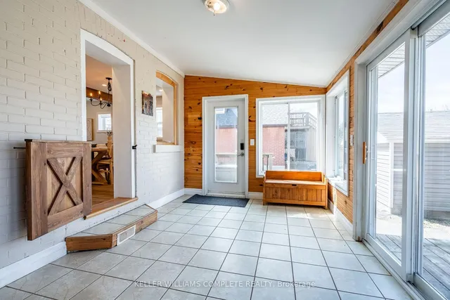 Additional image 25 of 2812 Upper James St