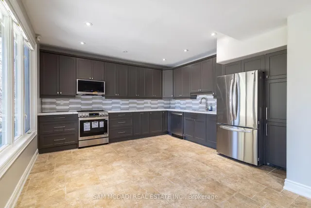 Additional image 17 of 11170 Menzies Crt