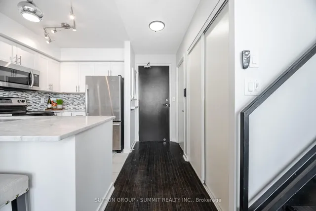 Additional image 6 of 250 MANITOBA St Unit 709