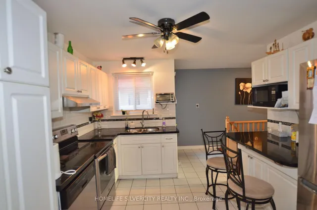 Additional image 20 of 35 Geneva Cres